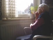 Riccionesi sempre più soli e con i capelli bianchi