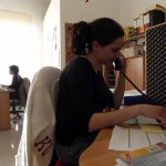 call center, telefoniste al lavoro