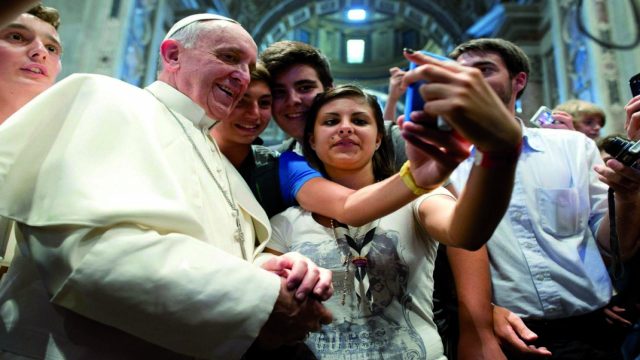 selfie_papa_francesco-1
