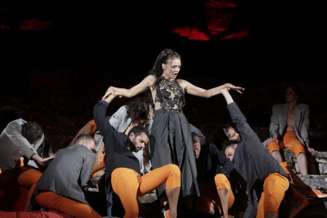 Il mezzosoprano Ivana Srbljan e i danzatori del Teatro Nazionale Croato