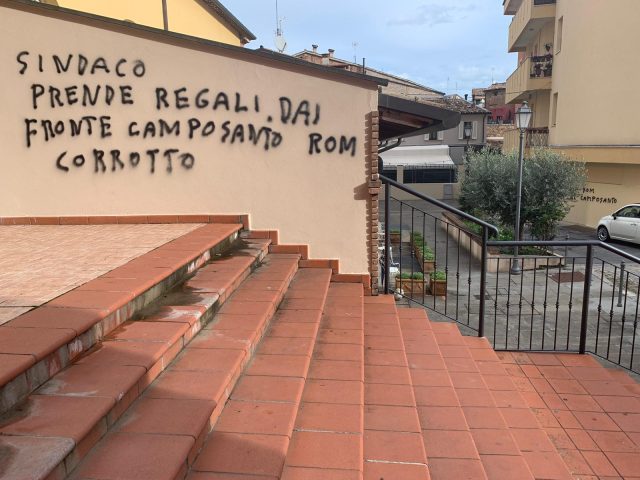 scritte santarcangelo 2