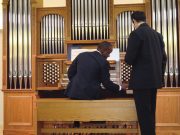 Vedi Rimini e poi suoni. In Nigeriano