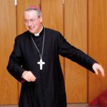 Vescovo mossa simaptica