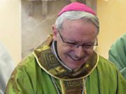 Vescovo: chiese aperte, messe feriali senza popolo fino a sabato