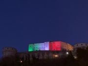San Leo s’illumina di tricolore