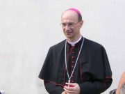 Cei e Governo: toni forti e collaborazioni