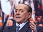 Berlusconi positivo con i figli Luigi e Barbara “Continuo battaglia”