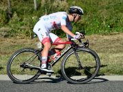 Pogacar vince la 15^ tappa del Tour ma Roglic è sempre più in giallo