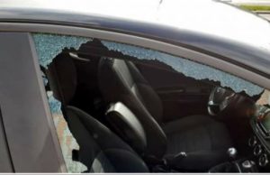 Auto di medici e infermieri danneggiate, carrozzieri in soccorso: “le ripariamo gratis”