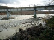 Novafeltria, chiuso ponte per Maiolo. Cedimento della briglia a valle