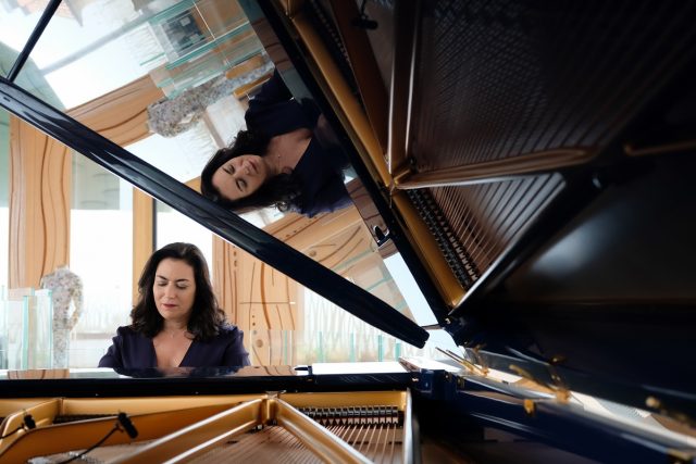 Claudia Berti al pianoforte - Ph Veronica Bronzetti