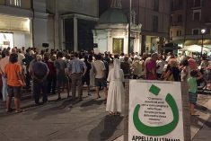 Appello all’umano: pace e libertà nella piazza virtuale