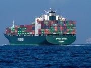 Canale di Suez, disincagliata la nave cargo Ever Given