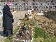 Il Vescovo in preghiera per la vittime del Covid