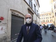 Letta “Subito decreto di aiuti su costi fissi per il commercio”