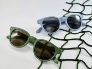 Gli occhiali ecosostenibili sono fatti con reti pesca, tappeti e scarti