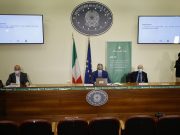 Brusaferro “Scenario positivo, ora importante vaccinare giovani”