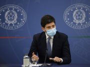 Speranza “Messaggio su Astrazeneca chiaro, le Regioni si allineino”