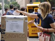 Lepore e Gualtieri vincono le primarie a Bologna e a Roma