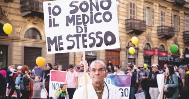 No Vax Manifestazione