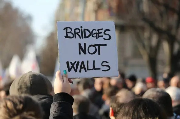 costruire ponti non muri costruire ponti non muri