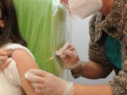 Record somministrazioni del vaccino, sfiorata quota 700mila in 24 ore