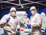 Covid, incidenza in aumento e Rt sale a 1,56