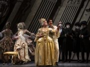 Vittima del suo destino Il soprano Monica Zanettin (Manon) e il tenore Cristiano Olivieri (Maestro di ballo) - Ph Andrea Simi