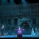 Una scena di NORMA con al centro il soprano Angela Meade _ Ph Stefano Ricci