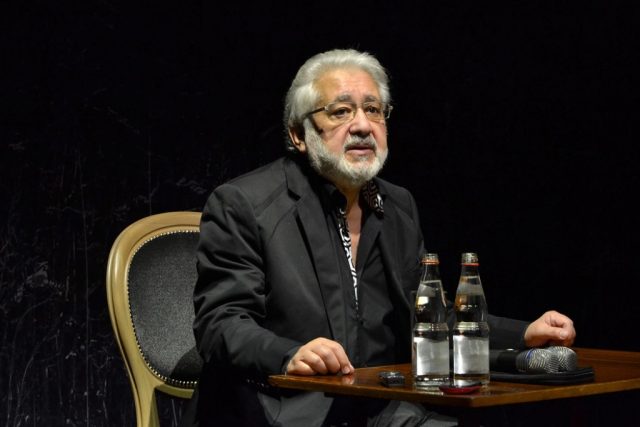 c6cc8653a2d1ab0297db1dc5c83099fb_XL