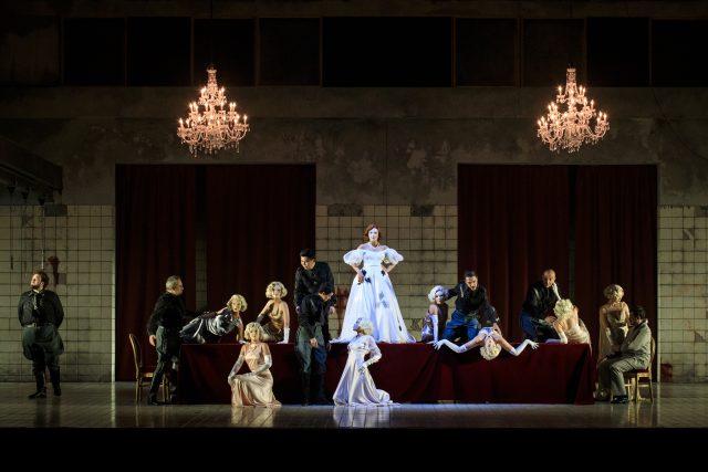 Una scena (II atto) di Lucrezia Borgia © Andrea Ranzi Una scena (II atto) di Lucrezia Borgia © Andrea Ranzi