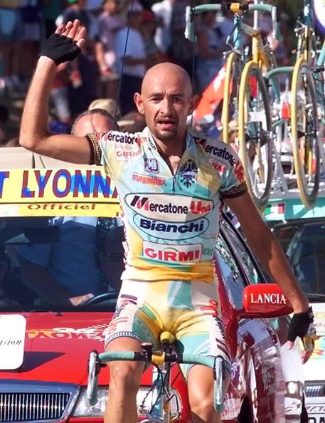 Caso Pantani diventa film, magistratura indaghi davvero