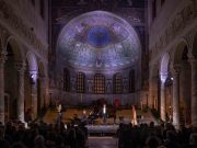 Sintesi ideale tra suoni e immagini The Canticles, il tenore Ian Bostridge, il pianista Julius Drake e il cornista Federico Fantozzi © Luca Concas