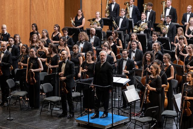 GMJO e il direttore Esa-Pekka Sarastre ©Luca-Guadagnini GMJO e il direttore Esa-Pekka Sarastre ©Luca-Guadagnini