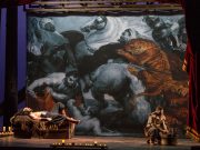 ATTILA GUARDA AVANTI