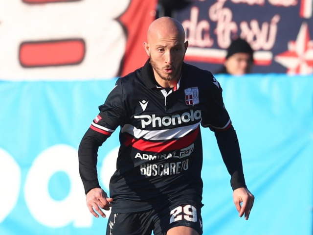 Claudio Santini con la maglia del Rimini- Modificata per anteprima