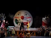 All’opera si va in maschera