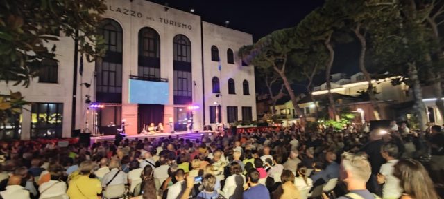 CHE SENSO HA TUTTO , foto 1