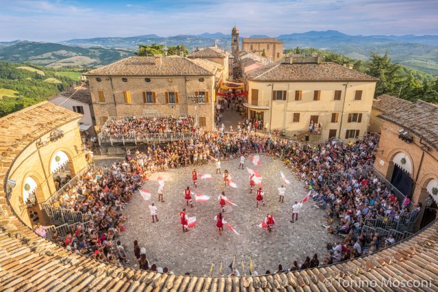 Sbandieratori San Michele Mondaino