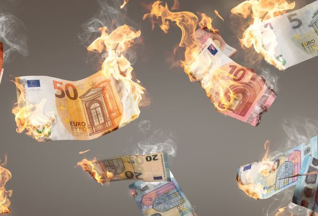 soldi-banconote-cessione-credito-superbonus-euro-1