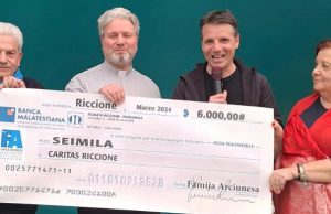 Risate di solidarietà: 7.000 euro a Riccione grazie alla ‘sgrignarèla’