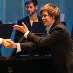La direttrice Martina Batič e il pianista Luís Duarte