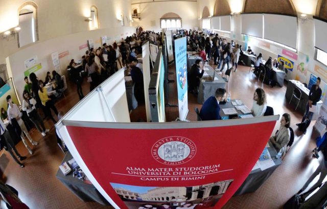 UniRimini-Lavoro-In-Corso-2016_RIC6128-1300x831