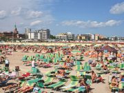 “SIAMO FERMI AGLI ANNI SETTANTA. O CI RINNOVIAMO OPPURE PERDEREMO I TURISTI”