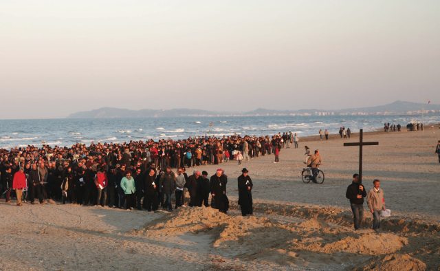 via crucis spiaggia cl rimini