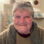 Mara Rossi Ritratto fondo sfocato