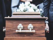 Un secondo funerale?