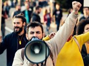 ‘WOKE’, UN MOSTRO A DUE FACCE