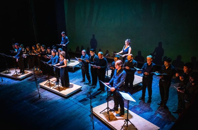 Amazilia, i sei interpreti e il coro - Ph Luigi Angelucci