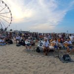 Guitar 100 panoramica